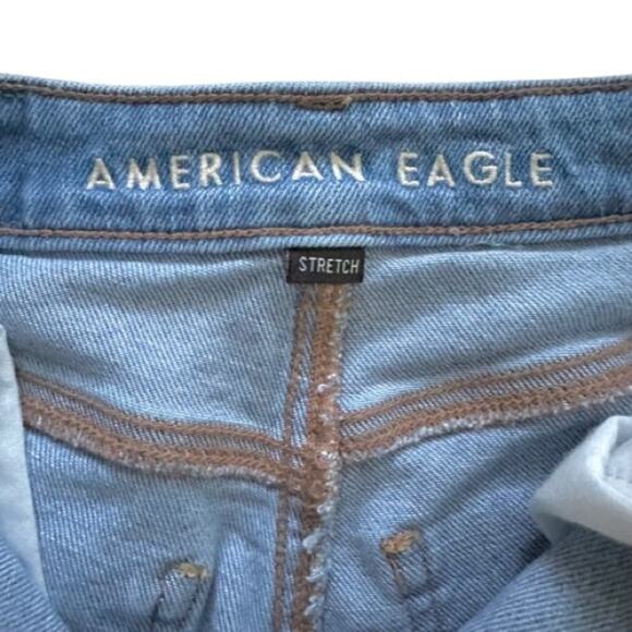 American Eagle Jean Light Wash High Rise Distressed Ankle Mom Jeans Size 0 Short - Picture 2 of 13